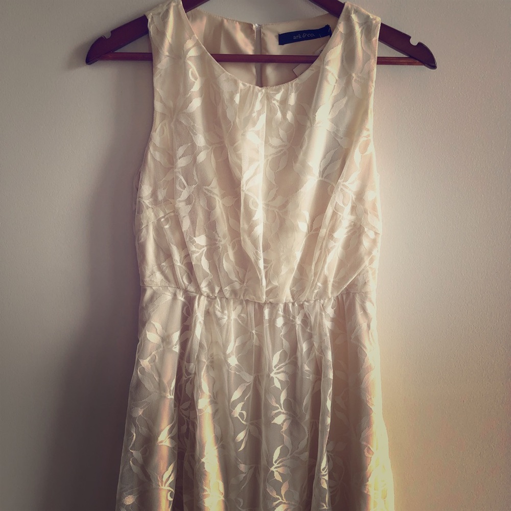 ark & co. vintage inspired off-white lace dress.